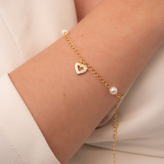 Pulseira Pérola com Coração Vazado